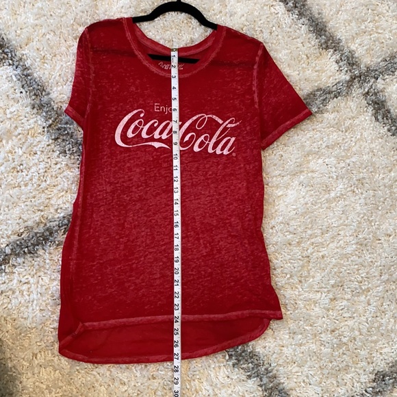 Coca-Cola Logo Red Graphic Tee TShirt Sz L - Picture 5 of 7